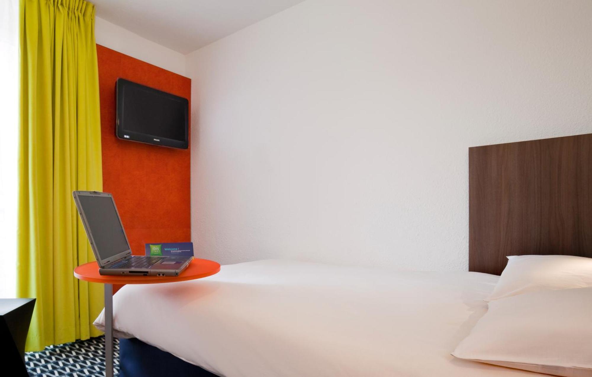 Hotel ibis Styles Paris République Exterior foto