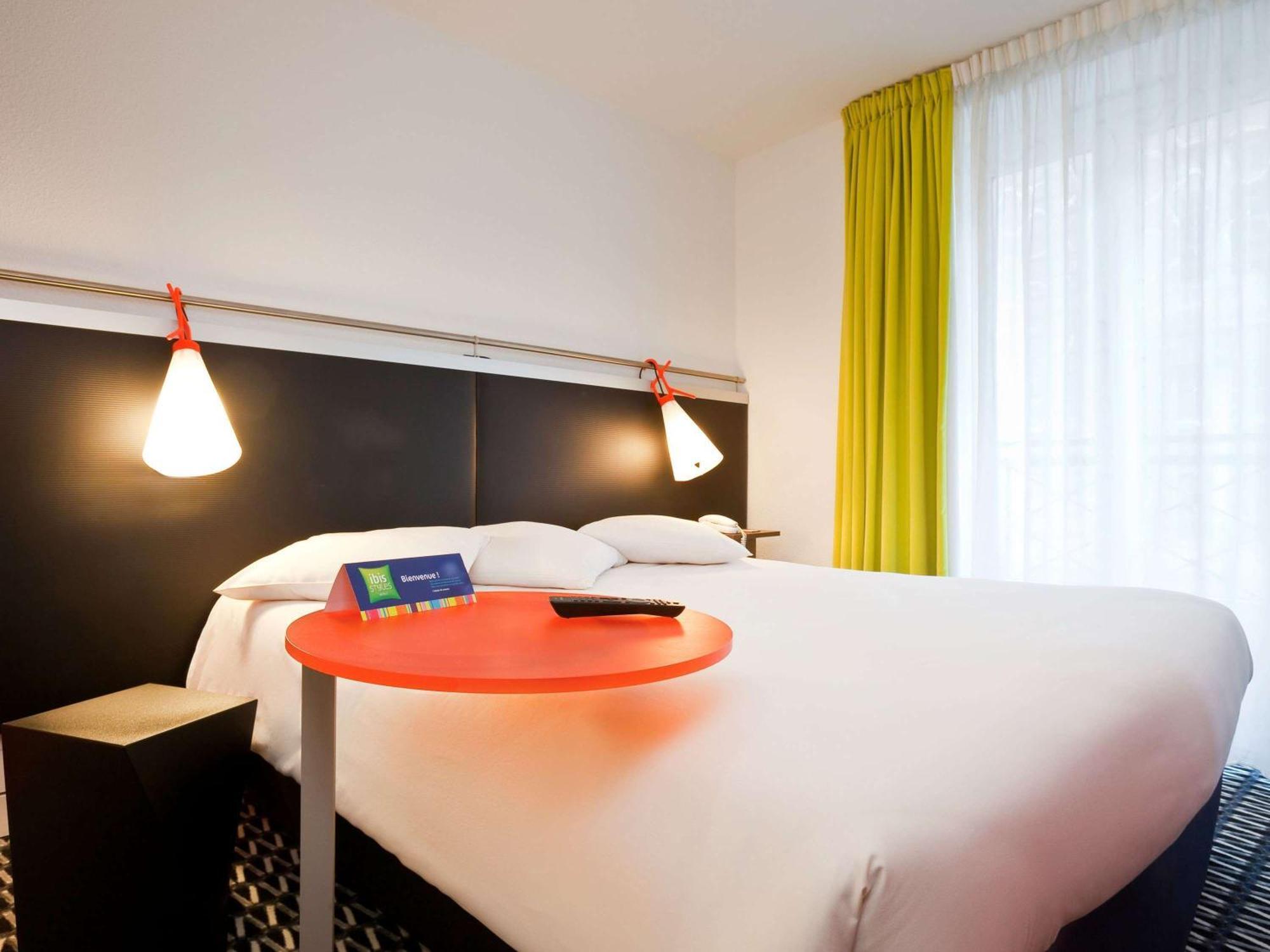 Hotel ibis Styles Paris République Exterior foto
