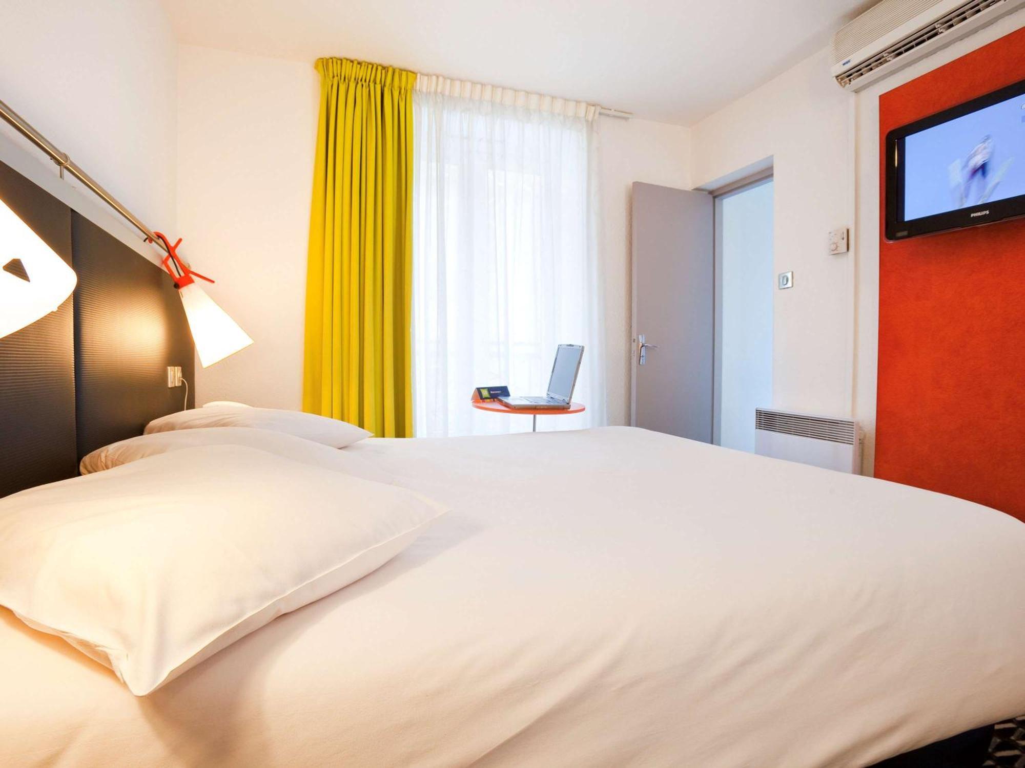 Hotel ibis Styles Paris République Exterior foto